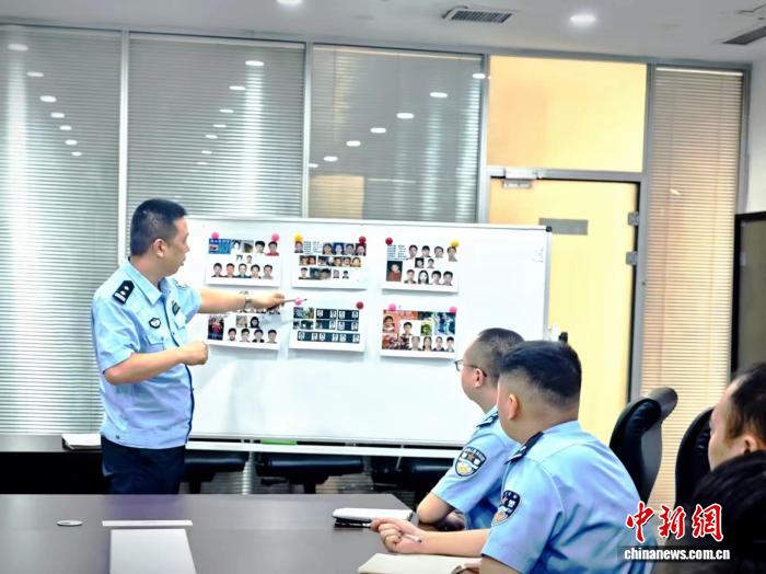 角子機：重慶公安“光影獵手”趙書傑：從海量數據中打撈正義與團圓