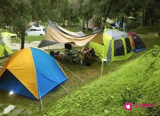 {21點}(怎样看待露营热闹的场景)