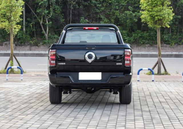 {冠軍娛樂}(哪里有卖皮卡的专卖店啊)