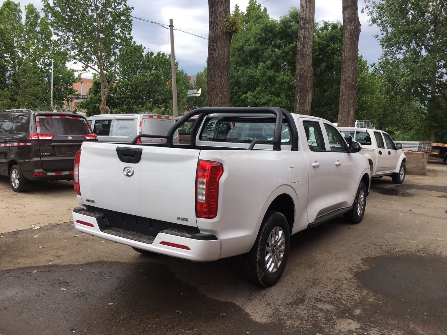 {冠軍娛樂}(哪里有卖皮卡的专卖店啊)